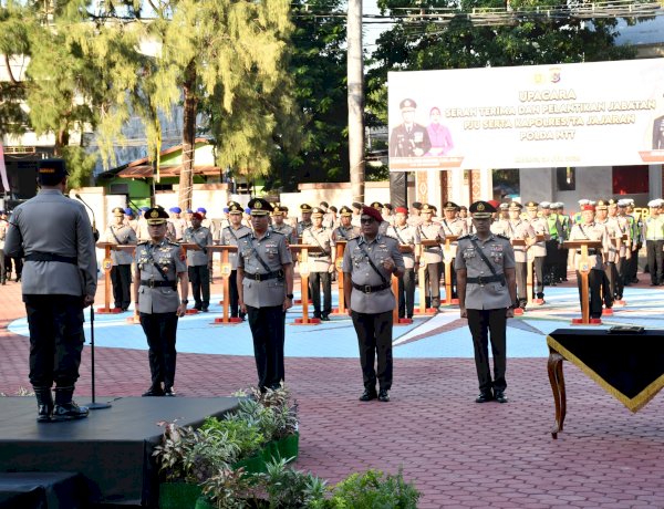 *Polda NTT Gelar Upacara Serah Terima dan Pelantikan Pejabat Utama serta Kapolres Jajaran*