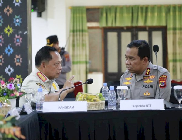 *Polri dan Pemerintah Percepat Penanganan Dampak Gempa M 7,7 di Flores*