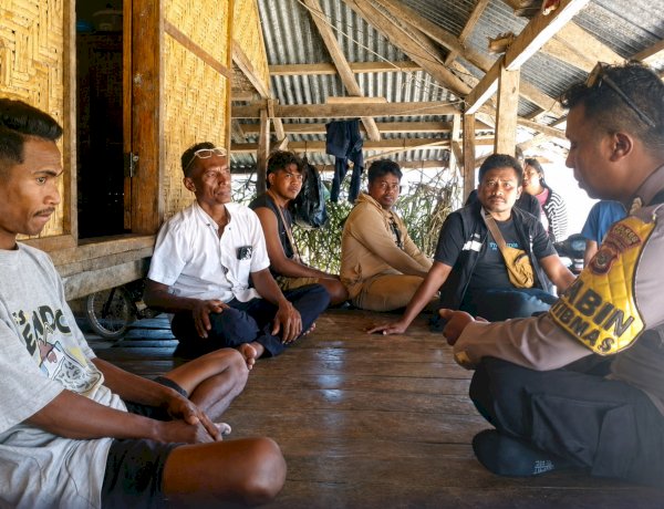 Kedepankan Restorative Justice, Bhabinkamtibmas Selesaikan Persoalan Kabel Fiber Optik di Loborui