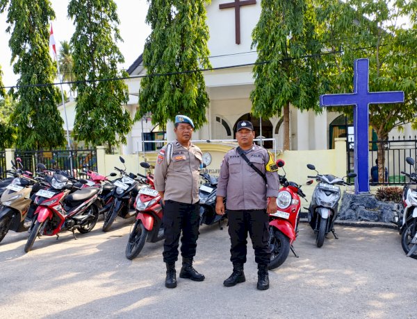 Hadir Beri Rasa Aman, Polsek Sabu Barat Kawal Ibadah Minggu di Gereja Yeruel