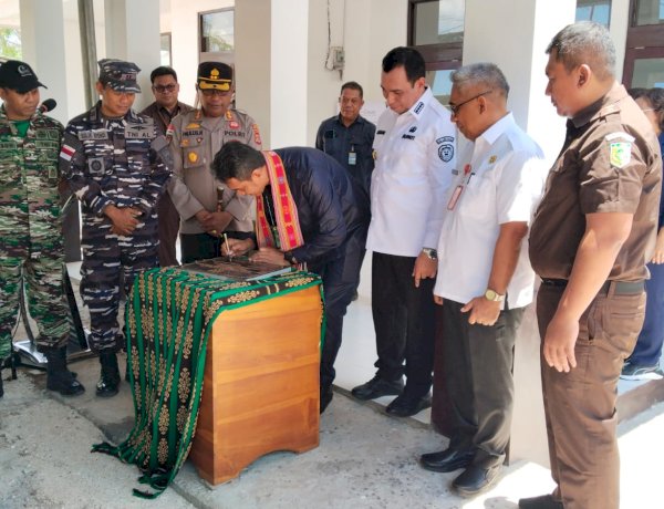 Kapolres Sabu Raijua Hadiri Peresmian Zitting Plaats, Perkuat Akses Keadilan bagi Masyarakat