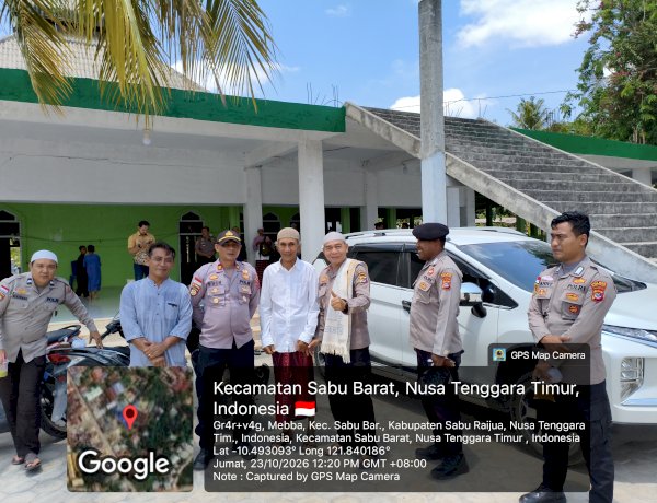 Dekat dengan Masyarakat, Jumat Keliling Sat Binmas Polres Sabu Raijua Perkuat Silaturahmi dan Jaga Kamtibmas