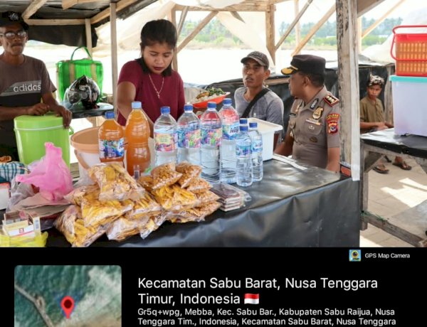 DEKAT DENGAN RAKYAT, KAPOLRES SABU RAIJUA AJAK MASYARAKAT JAGA KEAMANAN DI PELABUHAN SEBA