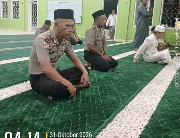 Perkuat Silaturahmi dan Jaga Kamtibmas, Kapolsek Sabu Barat Laksanakan Subuh Keliling di Masjid An-Nur Seba