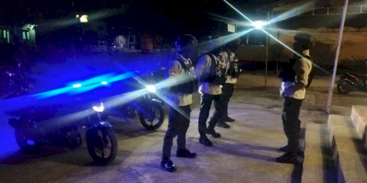 Cegah Kejahatan Di malam minggu, Sat Samapta Polres Sabu Raijua Rutin Patroli Malam