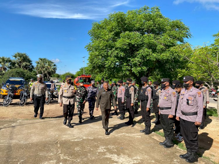 Polres Sabu Raijua Laksanakan Apel Kesiapan Antisipasi Cuaca Ekstrim dan Bencana Alam Alam di Wilayah Hukum Polres Sabu Raijua.