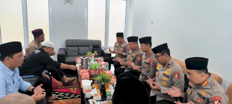 Silaturahmi dengan Kaops NCS Polri, UAS Serukan Masyarakat Jaga Ketertiban Jelang Pemilu