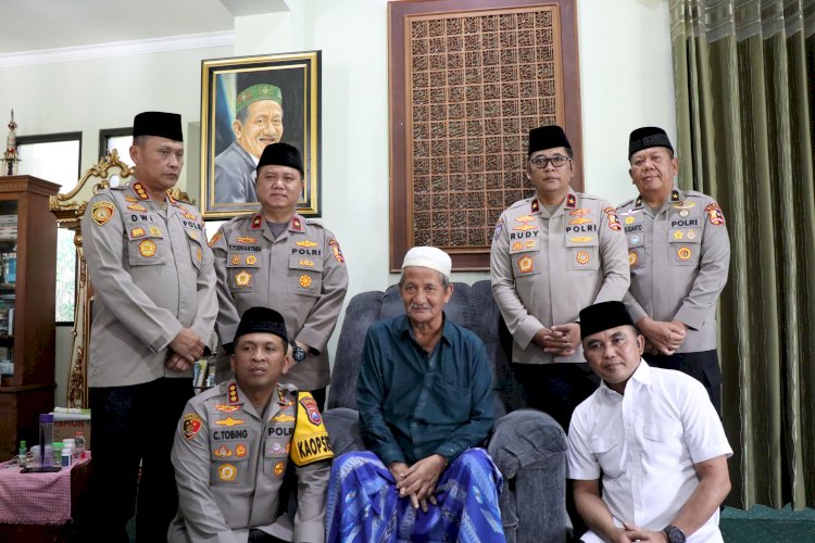 Ops NCS Polri Kunjungi Ponpes Bumi Shalawat Sidoarjo, Gus Ali Doakan Pemilu Aman dan Damai