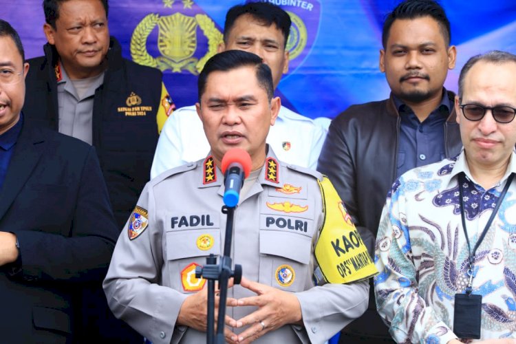 Kabaharkam Polri Lepas 111 Personel Amankan TPS Luar Negeri: Jalankan Tugas dengan Baik 