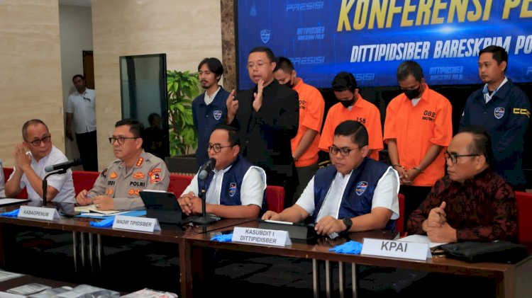 Polri Amankan Tersangka Pengelola Situs Penyebar Video Porno Anak