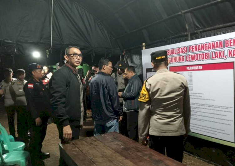 Astama Ops Kapolri Tinjau Posko Kemanusiaan Polda NTT, Pastikan Kesiapan Bantuan untuk Korban Erupsi Gunung Lewotobi