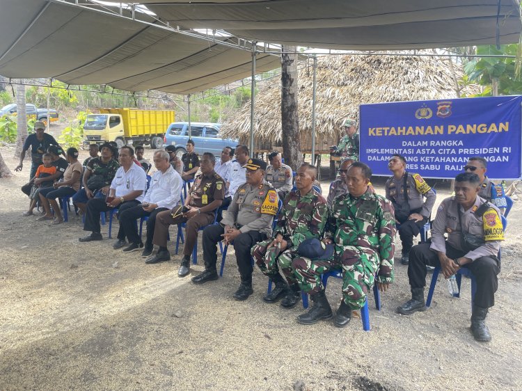 Kapolres Sabu Raijua Bersama Forkopimda Kab. Sabu Raijua Mengikuti Zoom Meeting Launching Gugus Tugas Polri Mendukung Ketahanan Pangan