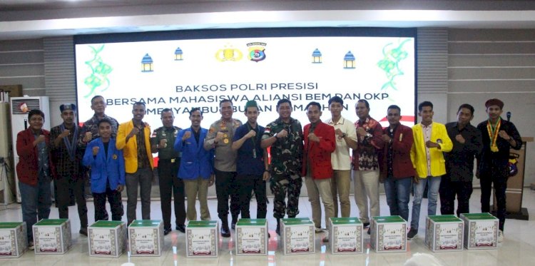 Sambut Ramadhan, Polda NTT dan Mahasiswa Gelar Bakti Sosial Polri Presisi