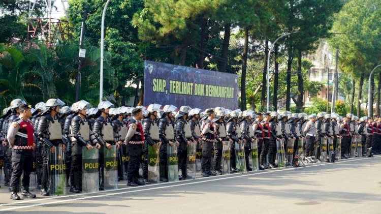 Apel Pengecekan kesiapan personel Korsabhara Baharkam Polri dalam pengamanan May day (hari buruh)