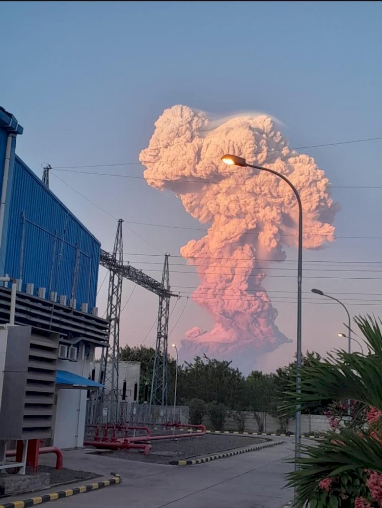 Gunung Lewotobi Laki-laki Erupsi, Polda NTT Imbau Masyarakat Tingkatkan Kewaspadaan