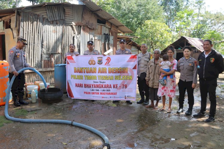 Peringati Hari Bhayangkara ke - 79 Polres TTS Baksos Air Bersih Di Mollo Selatan & Kota SoE