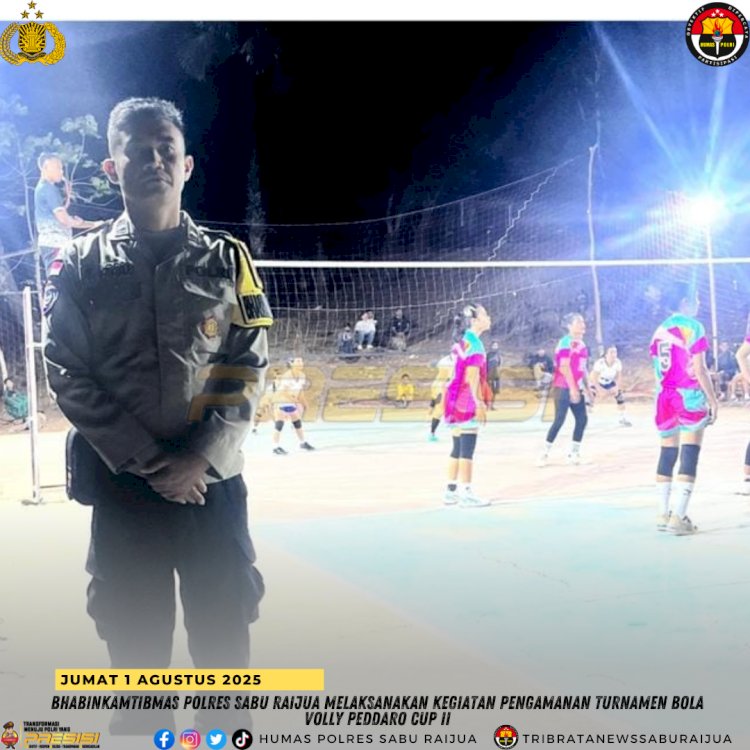 Bhabinkamtibmas Polres Sabu Raijua Melaksanakan Kegiatan Pengamanan Turnamen Bola Volly Peddaro Cup II