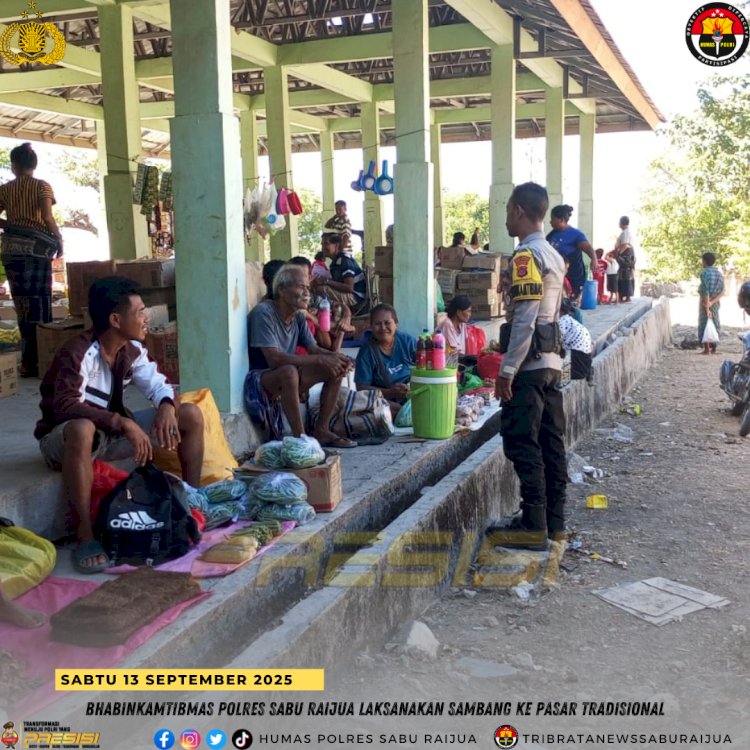 Bhabinkamtibmas Polres Sabu Raijua Laksanakan Sambang ke Pasar Tradisional
