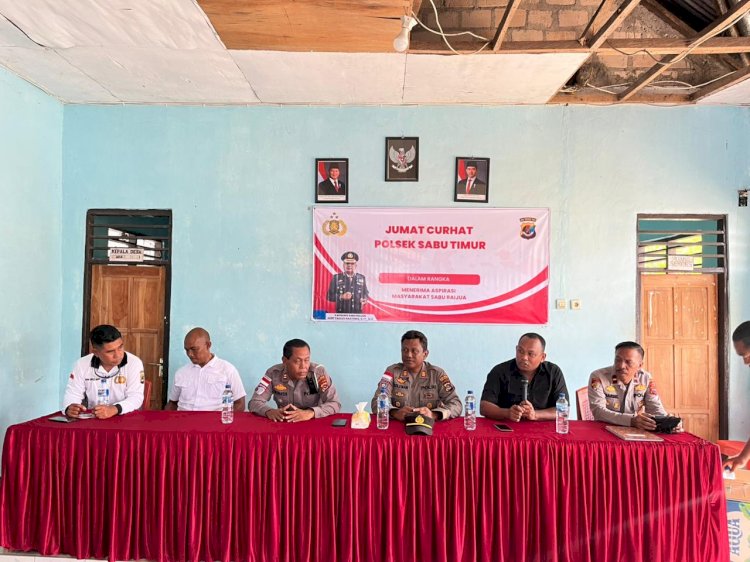 Kegiatan Jumat Curhat Polsek Sabu Timur, Polres Sabu Raijua Jalin Kedekatan dengan Masyarakat Desa Bodae