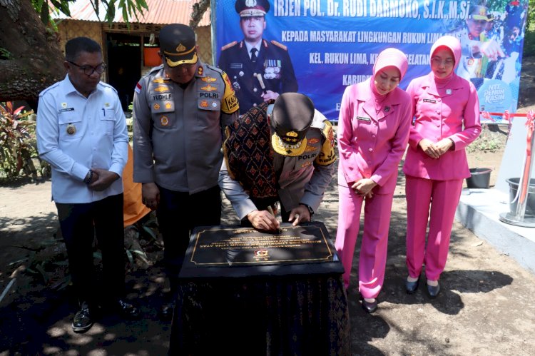 Kapolda NTT Resmikan Sumur Bor di Ende, Warga Rukun Lima Kini Tak Lagi Kesulitan Air Bersih
