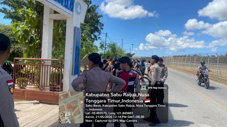 Polri Hadir dengan Sentuhan Humanis, Anak Sekolah dan Penumpang Kapal Merasa Aman di Sabu Raijua