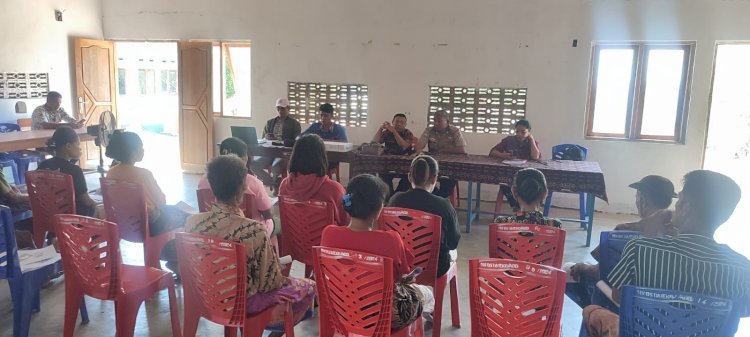 Cegah Kekerasan Seksual terhadap Anak, Unit Binmas Polsek Hawu Mehara Gelar Penyuluhan dan Sosialisasi Layanan 110 di Desa Daieko