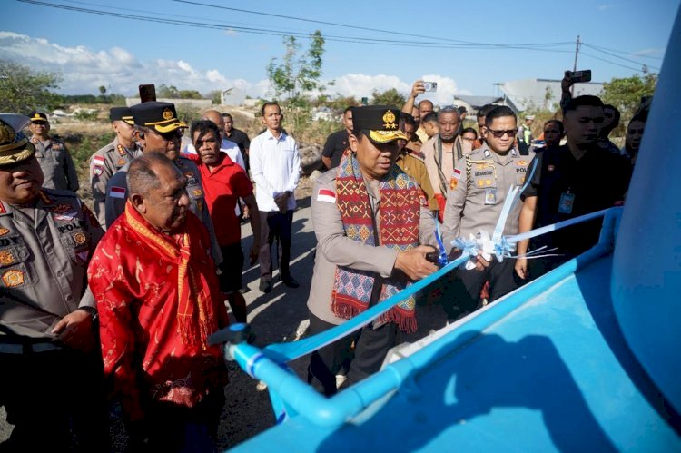 Kapolda NTT Resmikan 6 Titik Sumur Bor dan Salurkan Bantuan Sosial di Kota Kupang, Wujud Nyata “Polda NTT Penuh Kasih” pada Hari Bhayangkara ke-80
