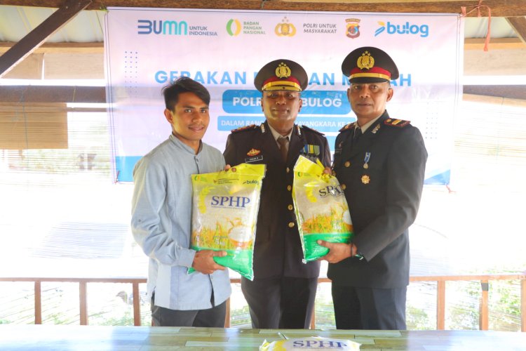 Menyambut Hari Bhayangkara ke-80, Polres Sabu Raijua Tebar Kepedulian Lewat Gerakan Pangan Murah