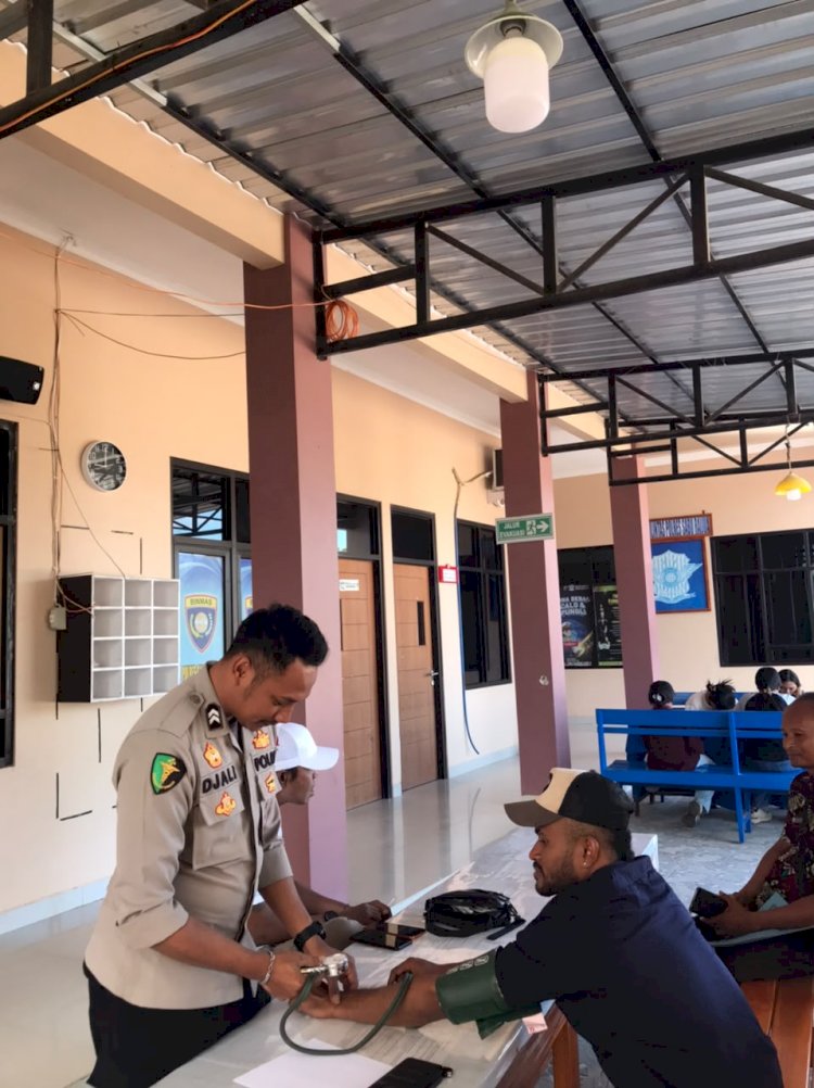 Cegah Dini Gangguan Kesehatan, Sidokkes Polres Sabu Raijua Rutin Periksa Kondisi Personel