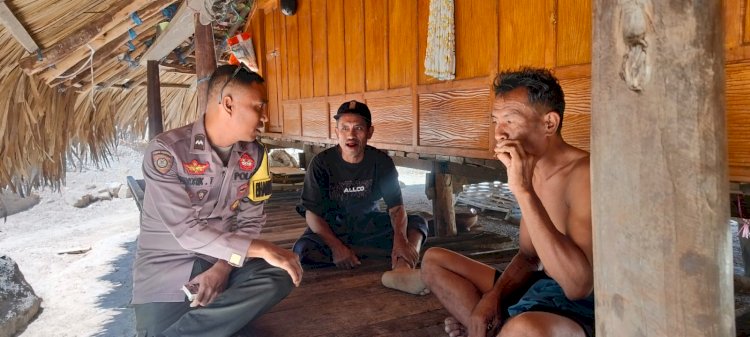Cegah Kepanikan, Bhabinkamtibmas Gurimonearu Ingatkan Warga Siaga Gempa Susulan
