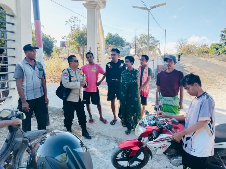Di Tengah Musim Kemarau, Bhabinkamtibmas Ajak Warga Tanajawa Cegah Karhutla