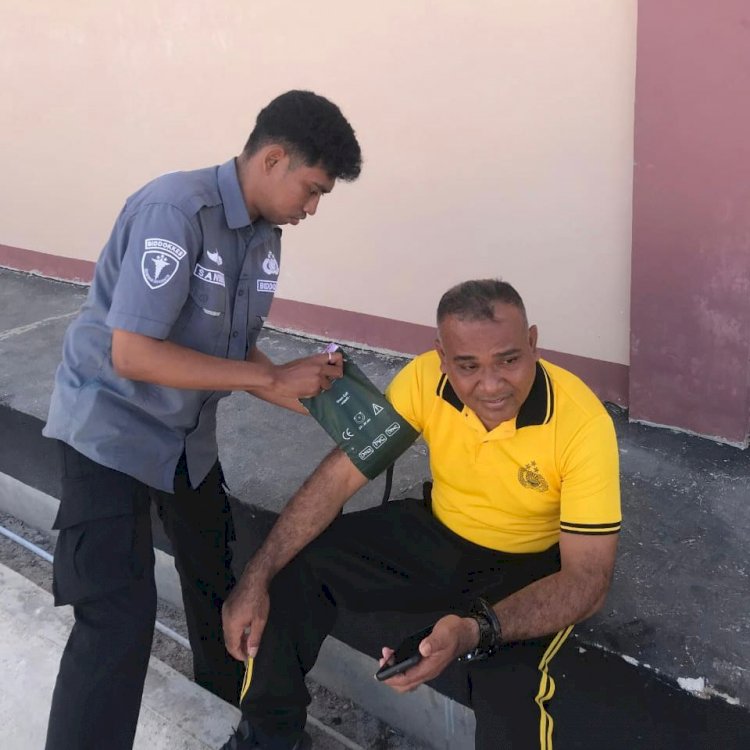 Kesehatan Jadi Prioritas, Dokkes Polres Sabu Raijua Cek TTV Peserta Tes PAG