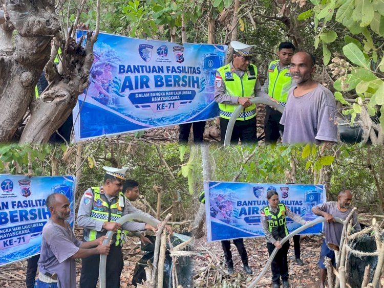 Bukan Sekadar Patroli, Polantas Sabu Raijua Buktikan Kepedulian dengan Salurkan Air Bersih