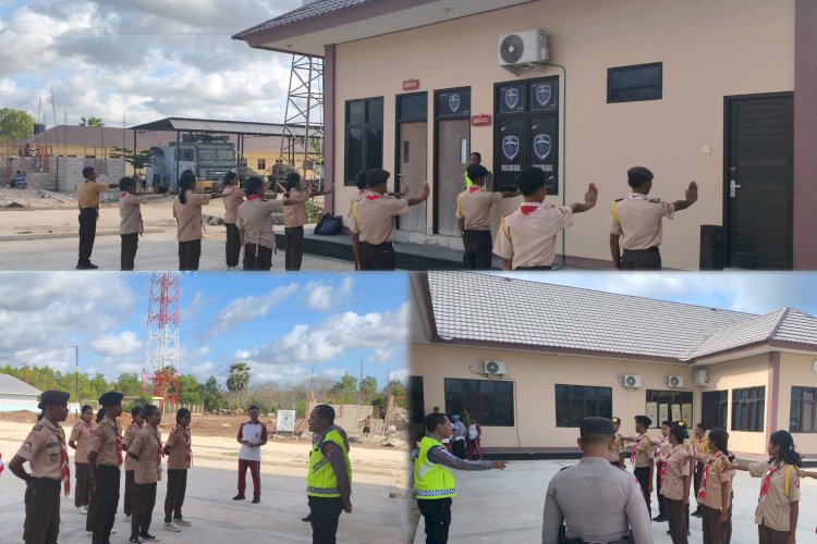 Tanamkan Disiplin Berlalu Lintas Sejak Dini, Sat Binmas Polres Sabu Raijua Latih 12 Gerakan Lalu Lintas kepada Saka Bhayangkara
