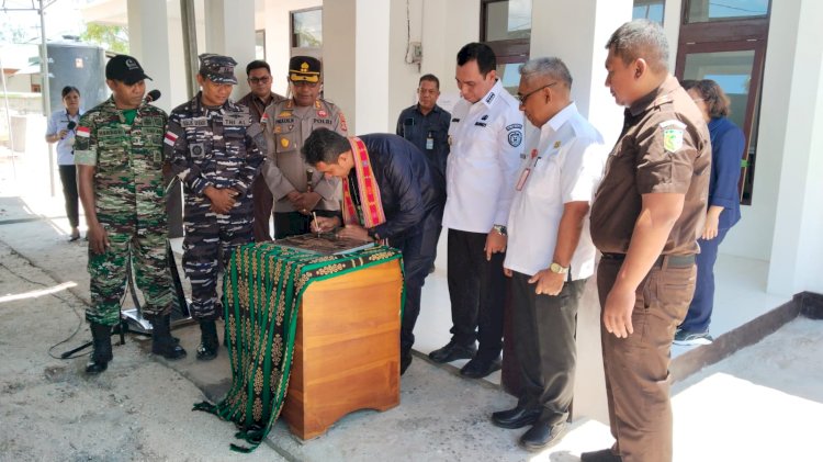 Kapolres Sabu Raijua Hadiri Peresmian Zitting Plaats, Perkuat Akses Keadilan bagi Masyarakat