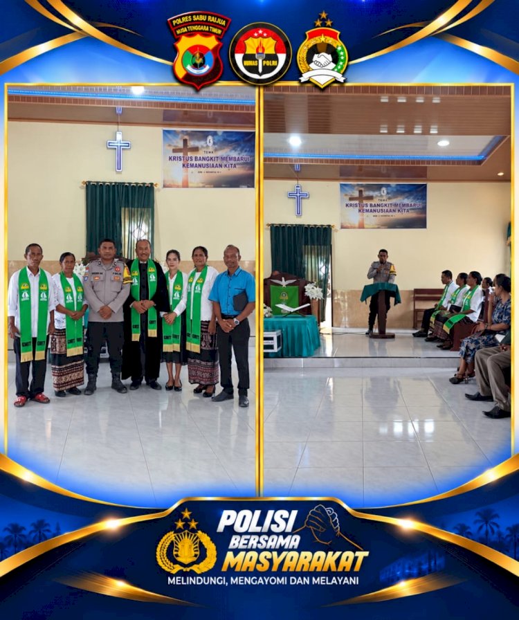 Minggu Kasih, Bhabinkamtibmas Polsek Sabu Barat Hadir di Gereja GMIT Lederui-Ledeunu, Pererat Kedekatan dengan Jemaat